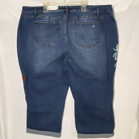 CATO Floral Embroidered Distressed Crop Jeans Sz 28W Blue Denim High Rise NWT - Picture 6 of 16